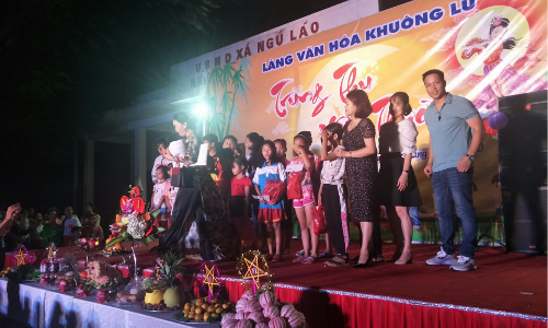 TÙNG HƯNG AUDIO - TRAO QUÀ CHO CÁC BÉ HỘ NGHÈO ĐÊM TRUNG THU